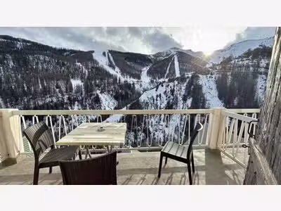 Cède magnifique restaurant en centre station Auron