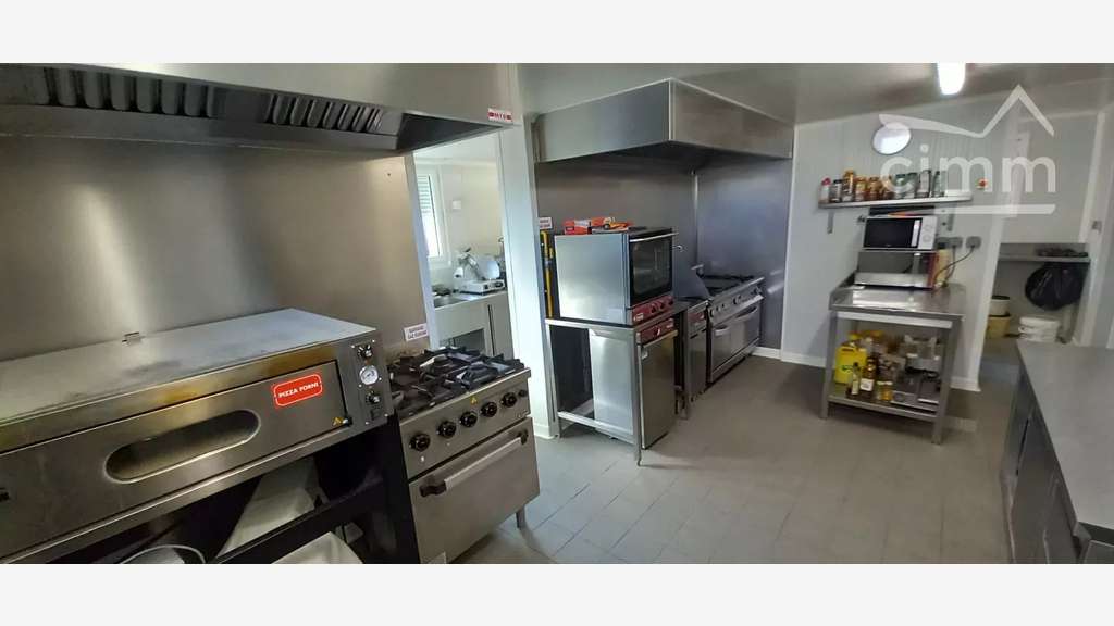 À vendre restaurant bar avec boulodromes sur Blois