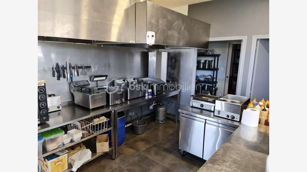 A céder FDC restauration vae livraison à Bernis