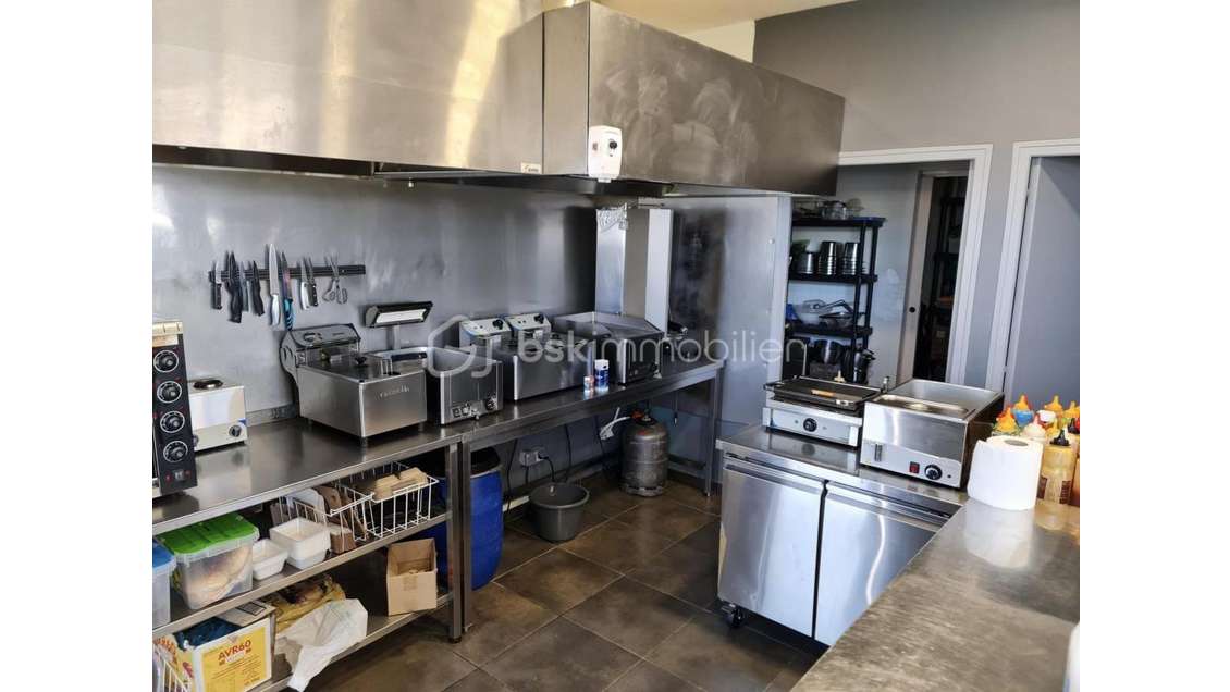 A céder FDC restauration vae livraison à Bernis