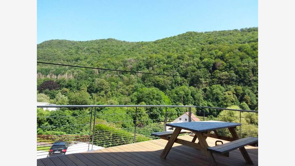 Cession restaurant bar + appart 92m² à Besançon