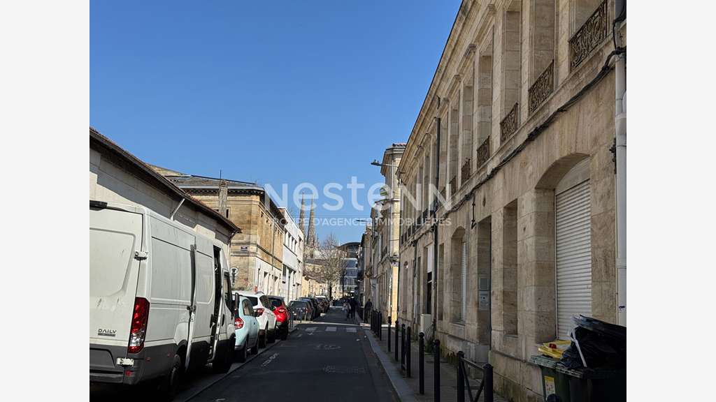 Vente restaurant licence IV extraction à Bordeaux