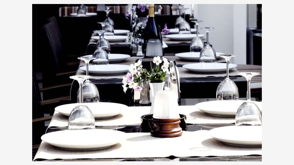 Rerprise restaurant loyer très bas empl N°1 - 92