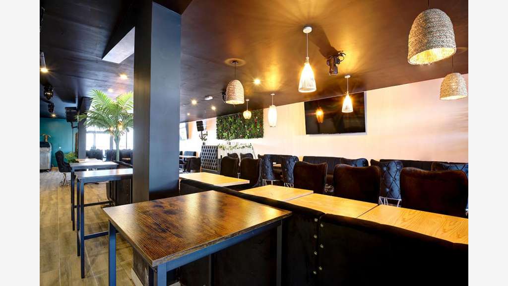 Cède brasserie bar à thèmes à Bourgoin Jallieu