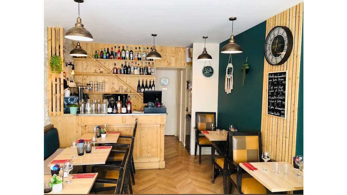 A vendre restaurant terrasse logement à Ouistreham