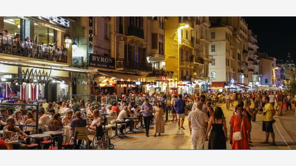 Vente brasserie Lic IV de 120 places Cannes centre