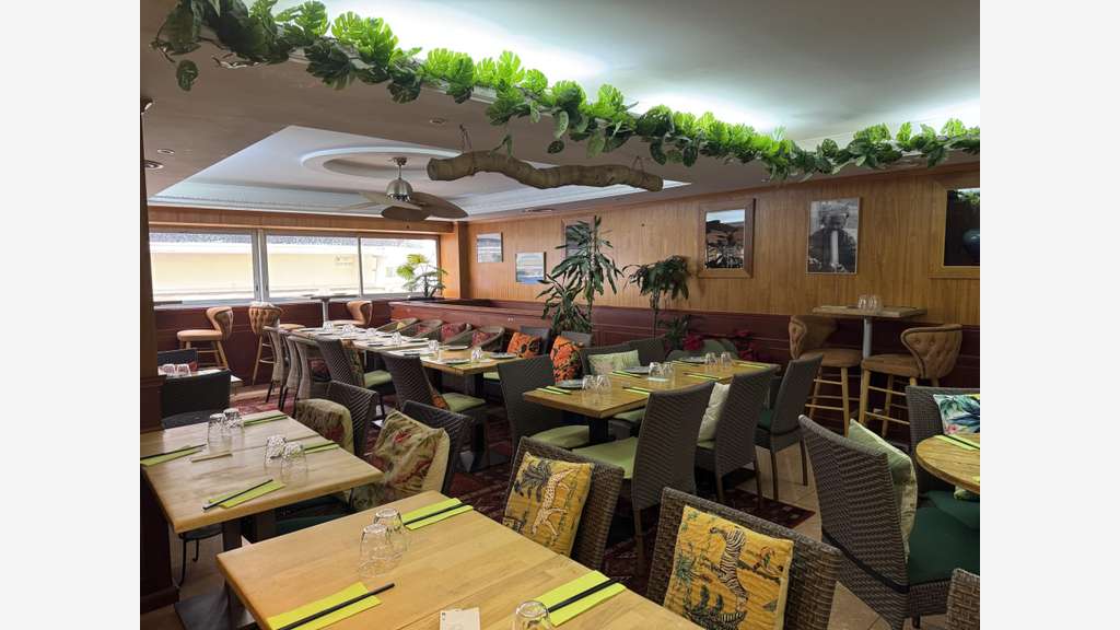 A vendre restaurant de 345m² à Cannes centre-ville