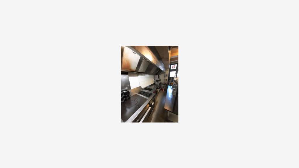 Vente restaurant rue très passante à Tours centre