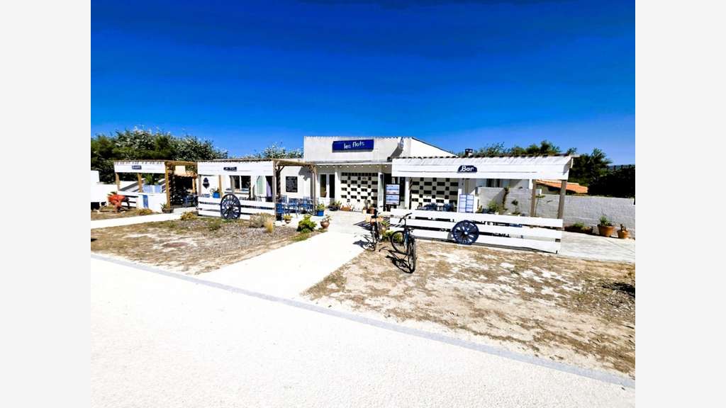A vendre bar restau 2 logements Île d'oléron (17)