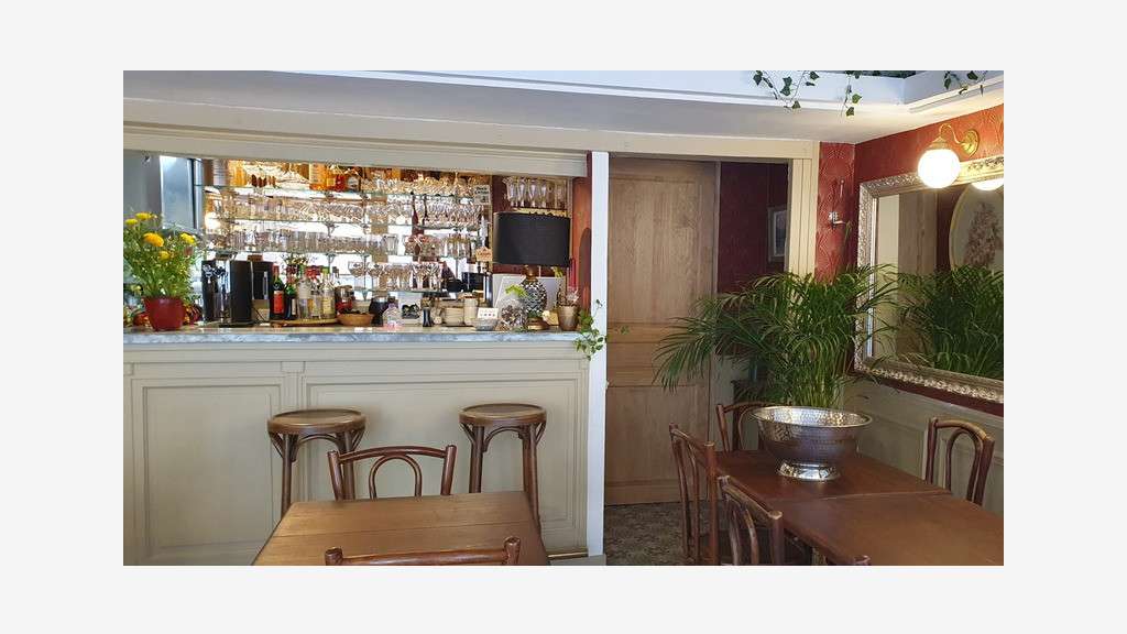 Murs et fonds restaurant traditionnel sur Clamecy