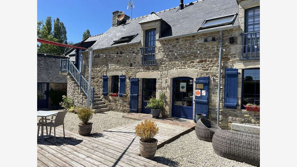 A vendre bar restaurant chambres bnb Côtes d'Armor