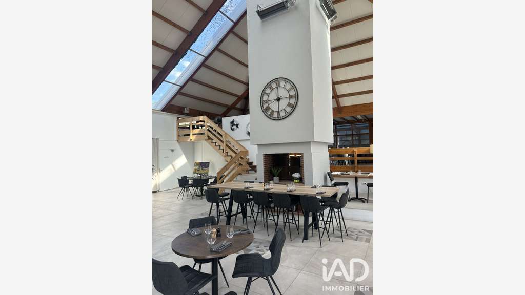 Cède restaurant fort potentiel à Croissy-Beaubourg