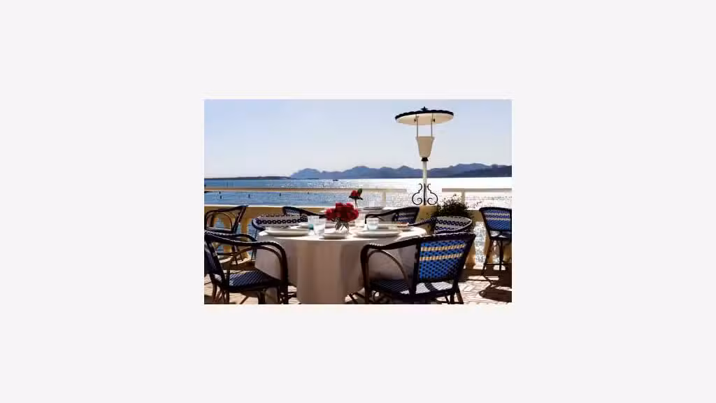 Vente restaurant de 90m² vue mer Eze empl N°1