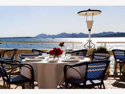 Vente restaurant de 90m² vue mer Eze empl N°1