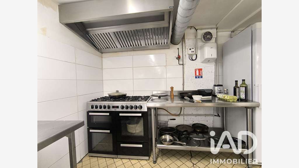 Vente restaurant murs et fonds avec logement Giat