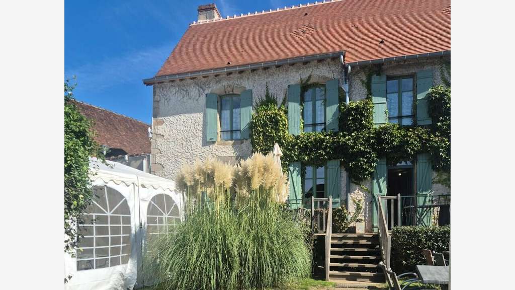 Vente bar restaurant 60 couverts à Guéret empl N°1