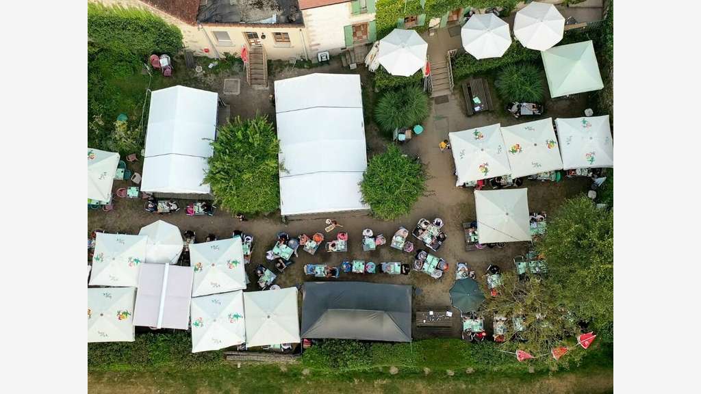 Vente bar restaurant 60 couverts à Guéret empl N°1