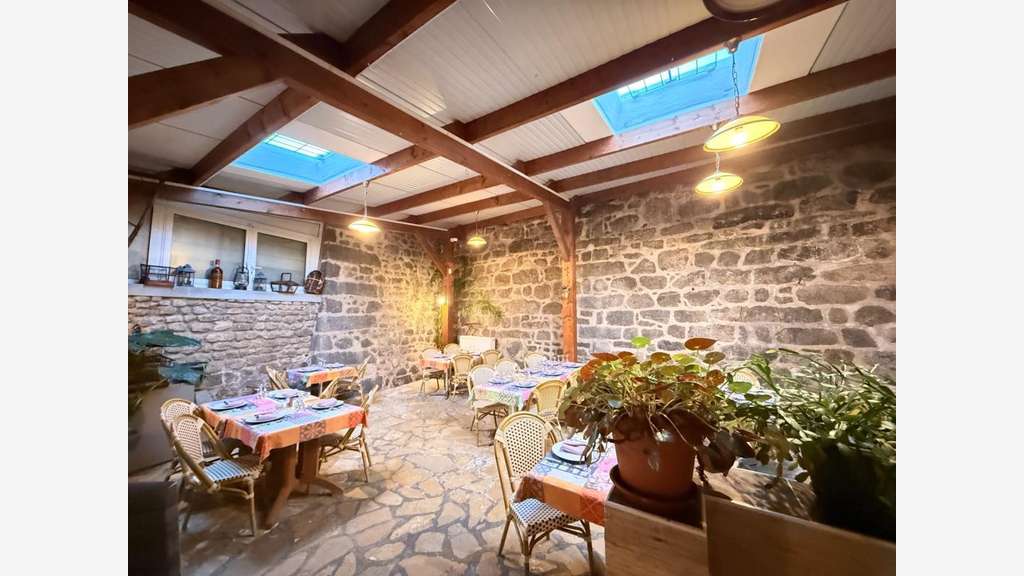 OPPORTUNITE ! restaurant de caractère à Guéret
