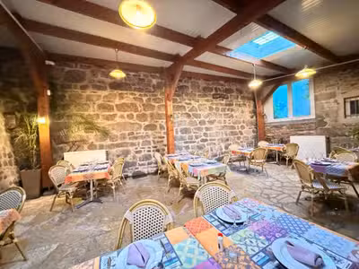 OPPORTUNITE ! Restaurant de caractère, avec fonds 