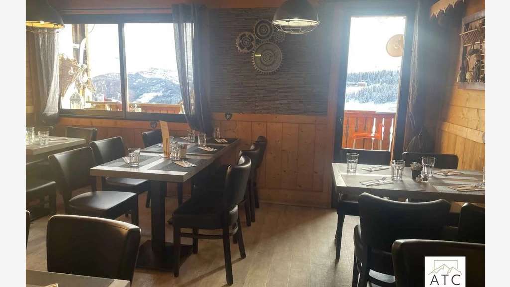 AV bar restaurant station internationale de renom