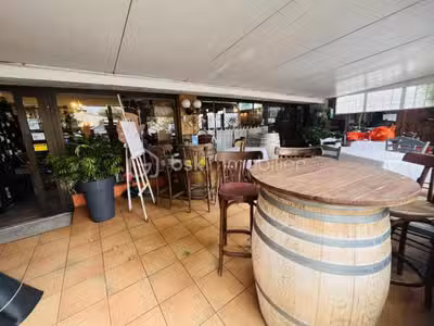 Vente joli restaurant à 2mn de la mer à Hyères