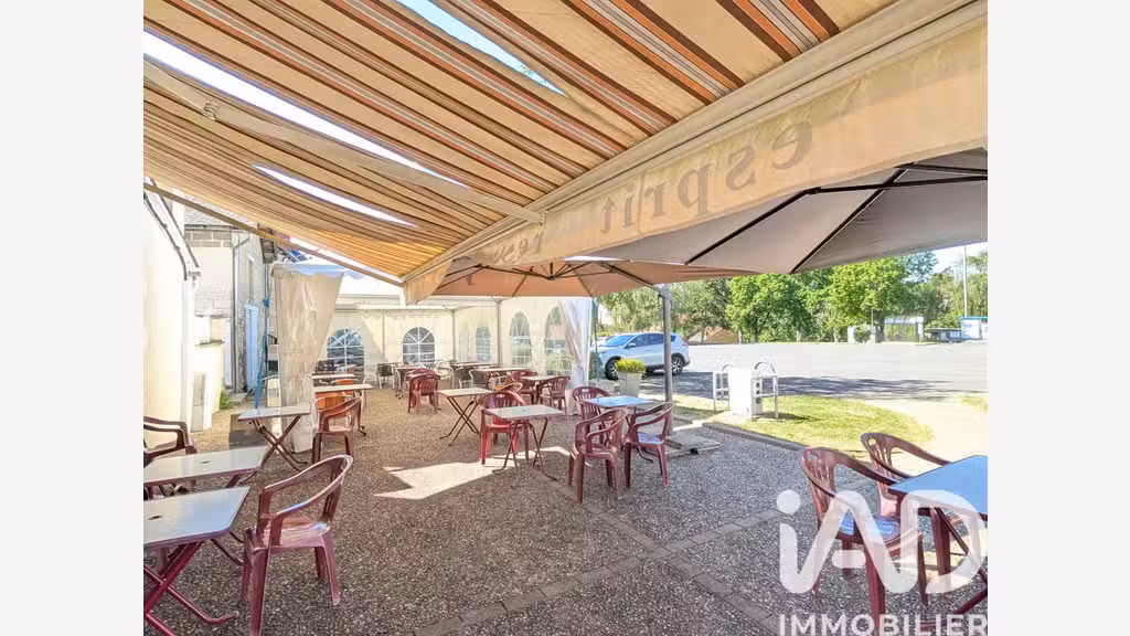Cède restaurant en centre ville de L'Isle-Jourdain