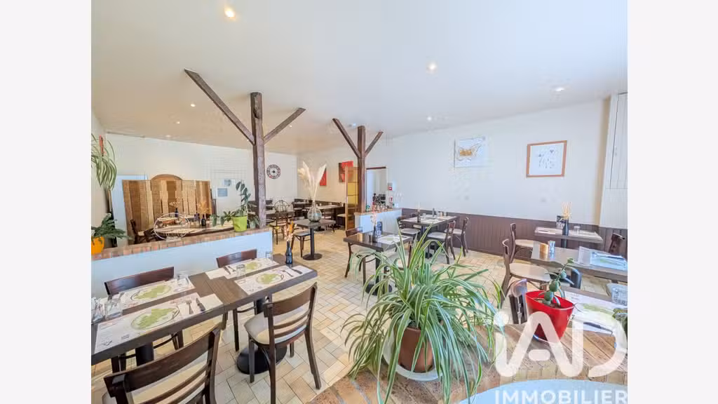 Cède restaurant en centre ville de L'Isle-Jourdain