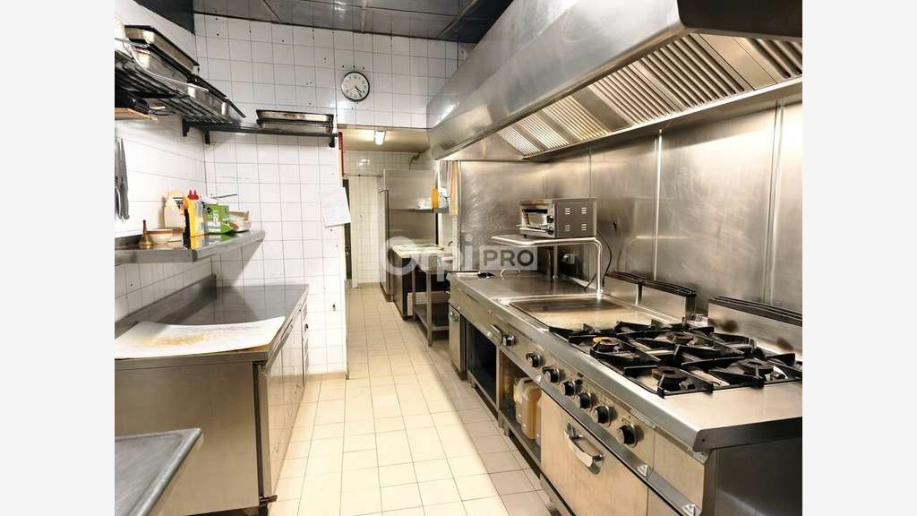FDC très beau restaurant à vendre à Lacq