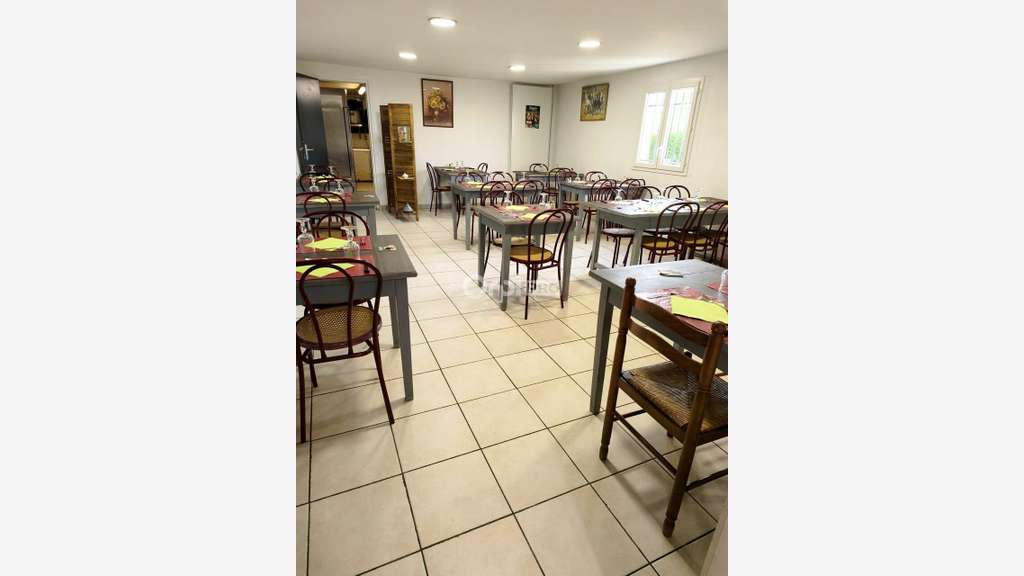 FDC très beau restaurant à vendre à Lacq