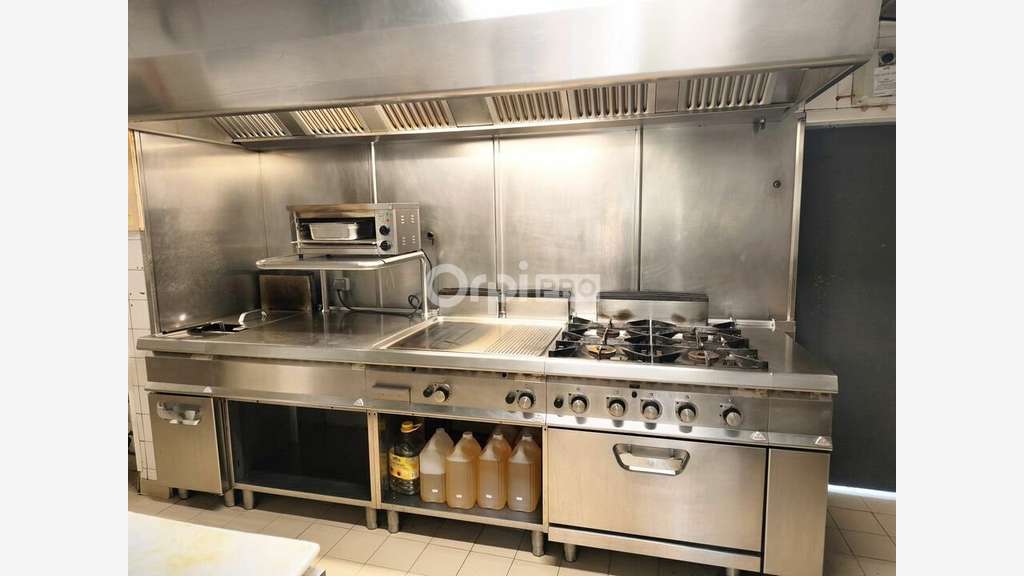 FDC très beau restaurant à vendre à Lacq