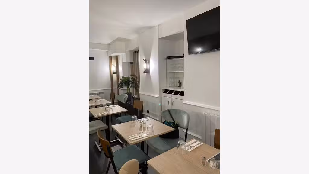 Cède restaurant terrasse extraction à Lagny/Marne