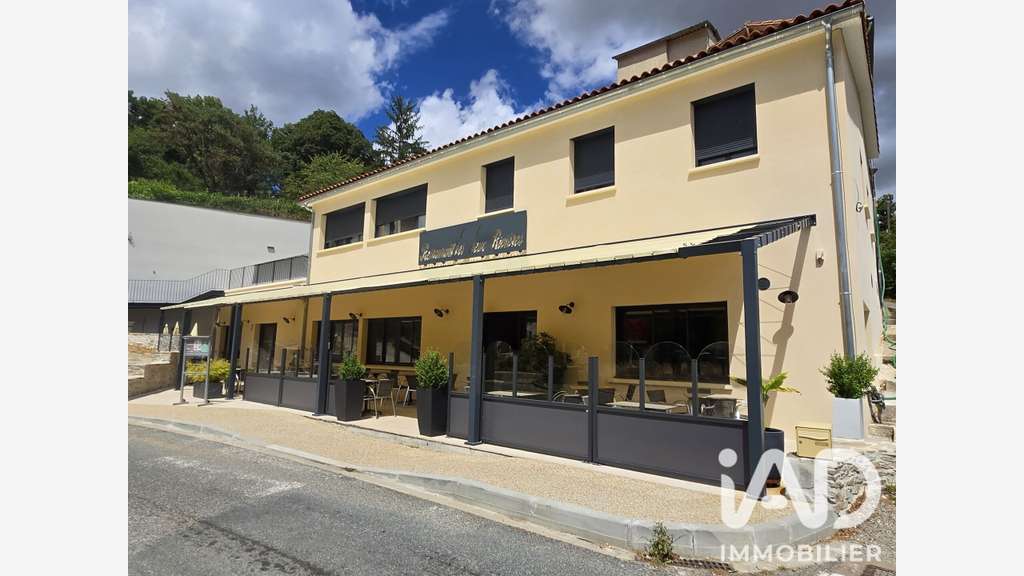 Vente restaurant avec terrasse ombragée à Laguépie