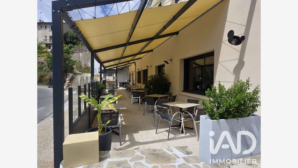 Vente restaurant avec terrasse ombragée à Laguépie