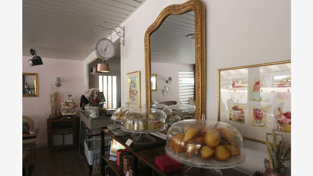 A vendre salon de thé & restauration en station 40