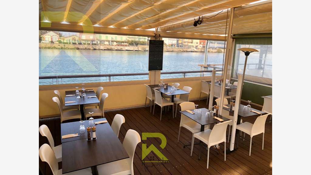 AV FDC restaurant entre port et mer Le Grau d'Agde
