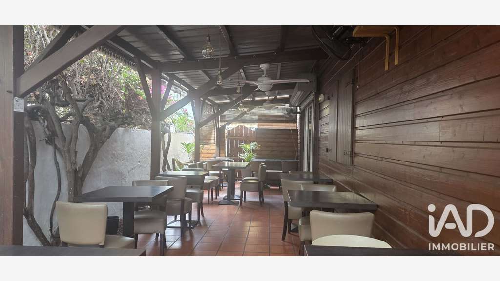 Vente restaurant bar terrasses et annexes Le Port