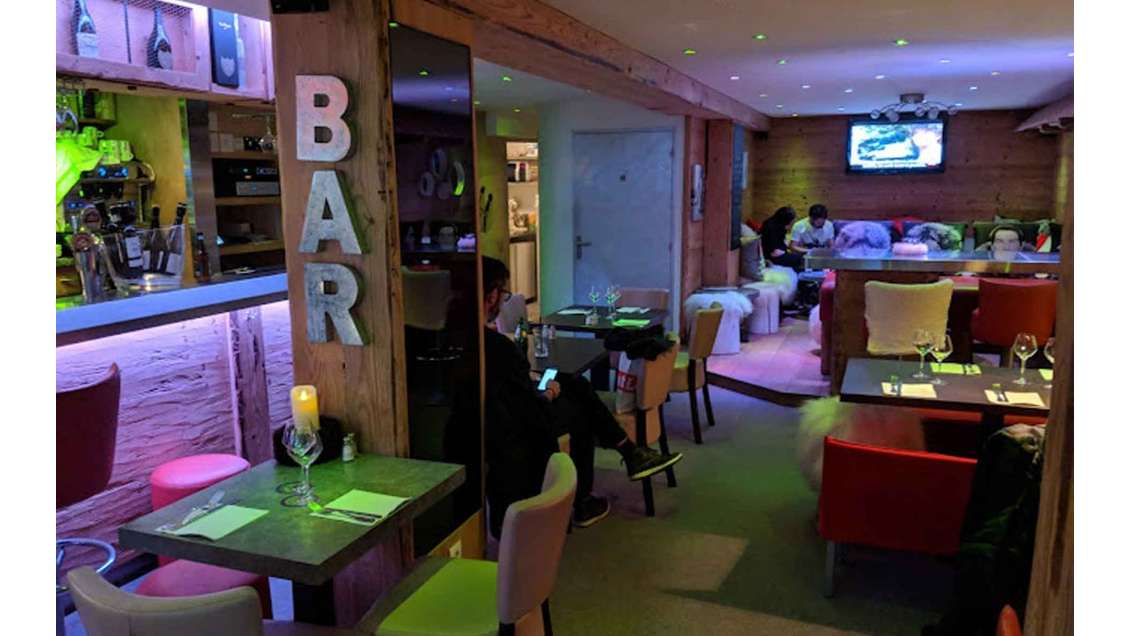 Vente restaurant licence IV en altitude en Savoie
