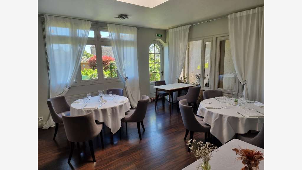 AV restaurant tradi semi gastro proche Questembert