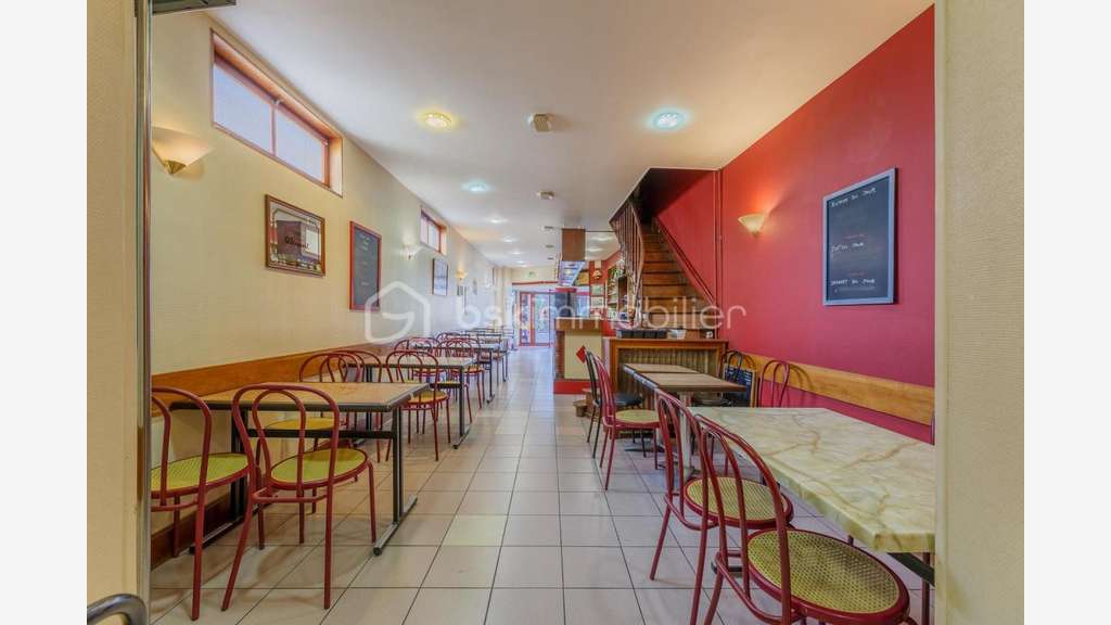 A vendre FDC bar/restaurant + T3 à Louviers centre