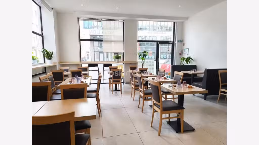 À VENDRE - FONDS DE COMMERCE RESTAURANT NEUF -