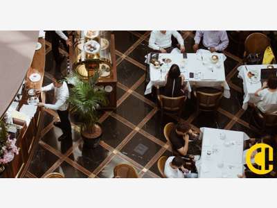 Cède magnifique restaurant rénové licence 4 à Lyon