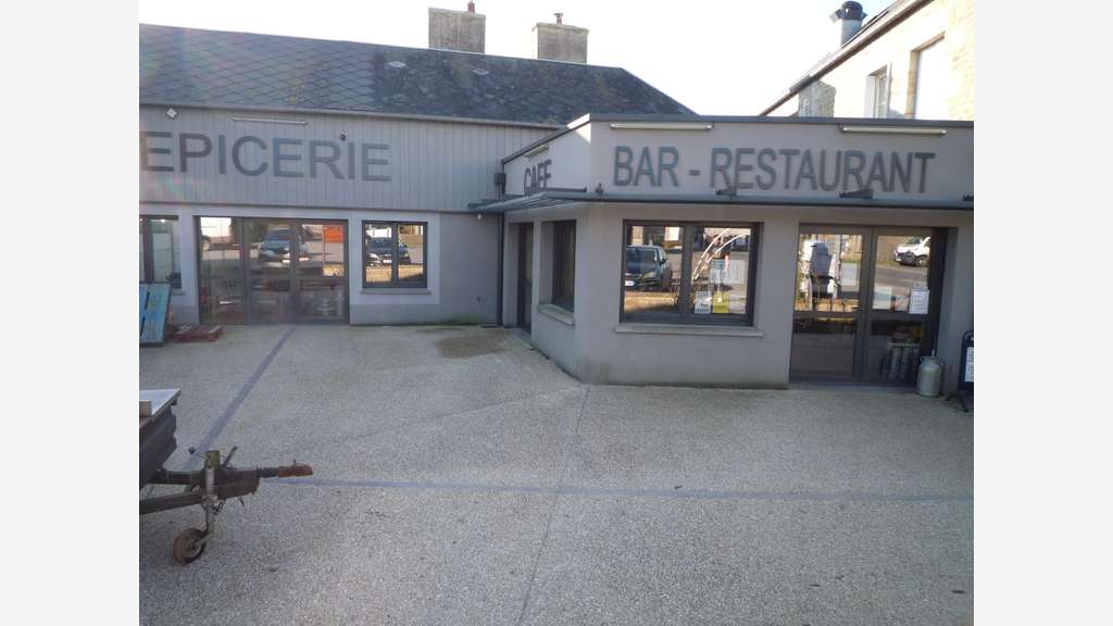 AV restaurant trad. + logement en Manche🍽️🏡 (50)