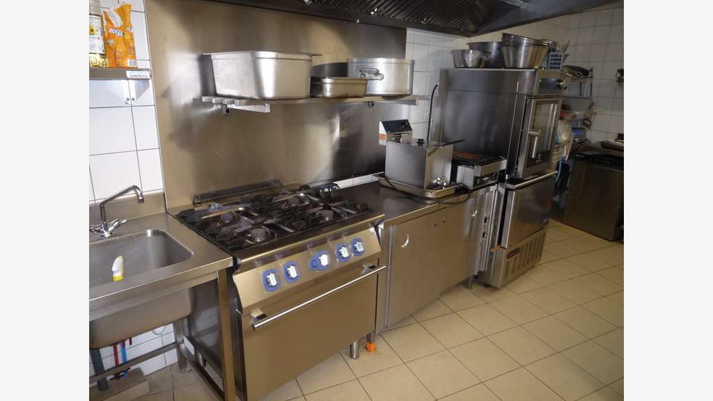 AV restaurant trad. + logement en Manche🍽️🏡 (50)