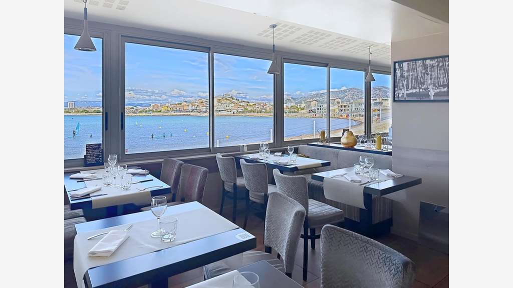 AV restaurant vue mer et rade de Marseille 13008