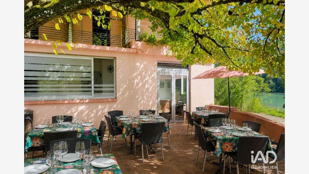 Restaurant à Massignieu-de-Rives