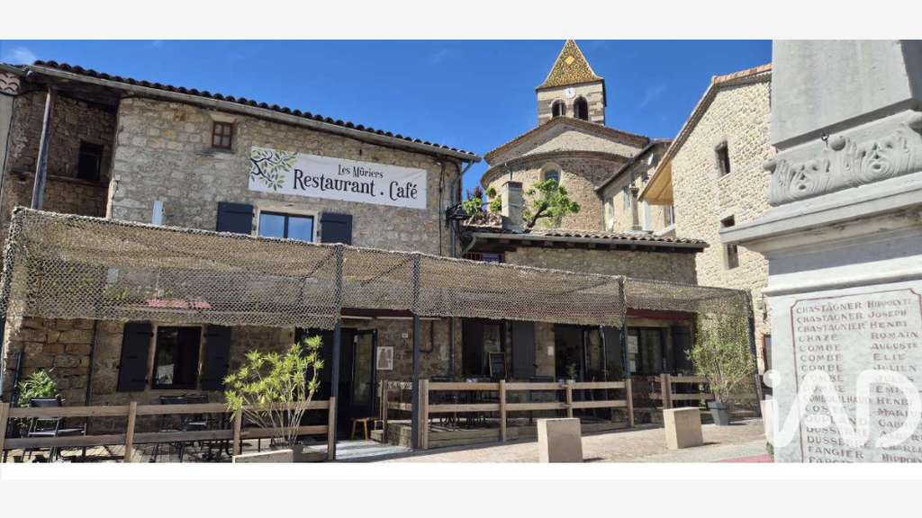 AV restaurant traditionnel lic IV à Meyras centre