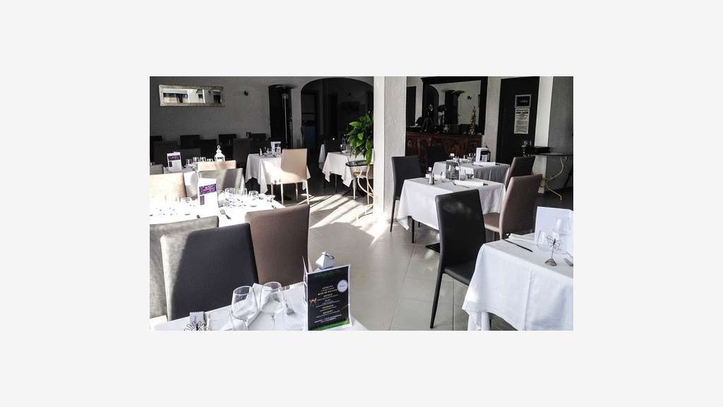 A vendre restaurant type auberge Canton de Fayence