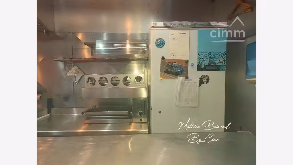 Vente FDC food truck burger clé en main à Lascaux