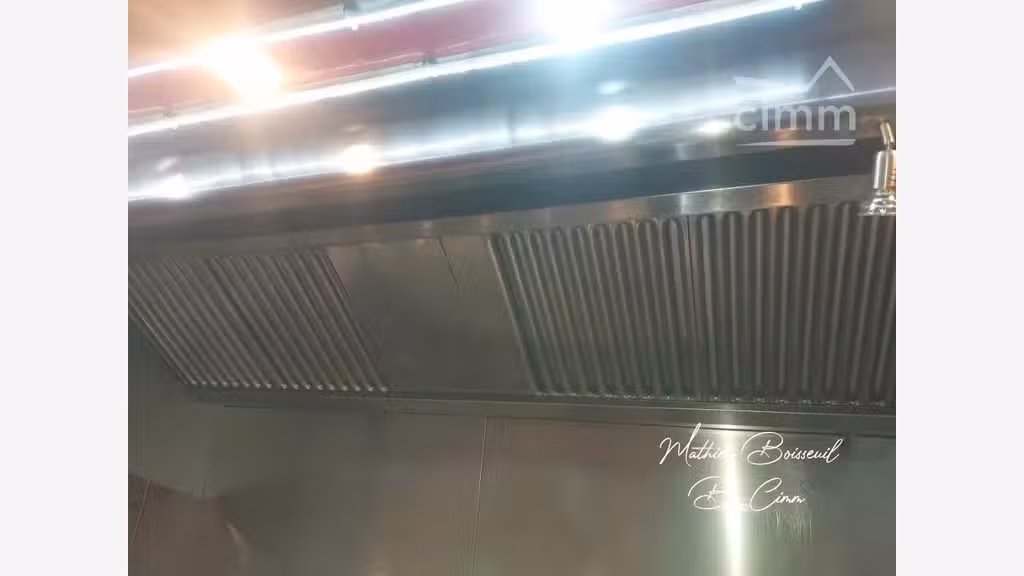 Vente FDC food truck burger clé en main à Lascaux