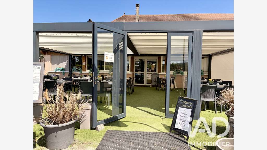 Vente restaurant pizzeria vue cité de Morestel